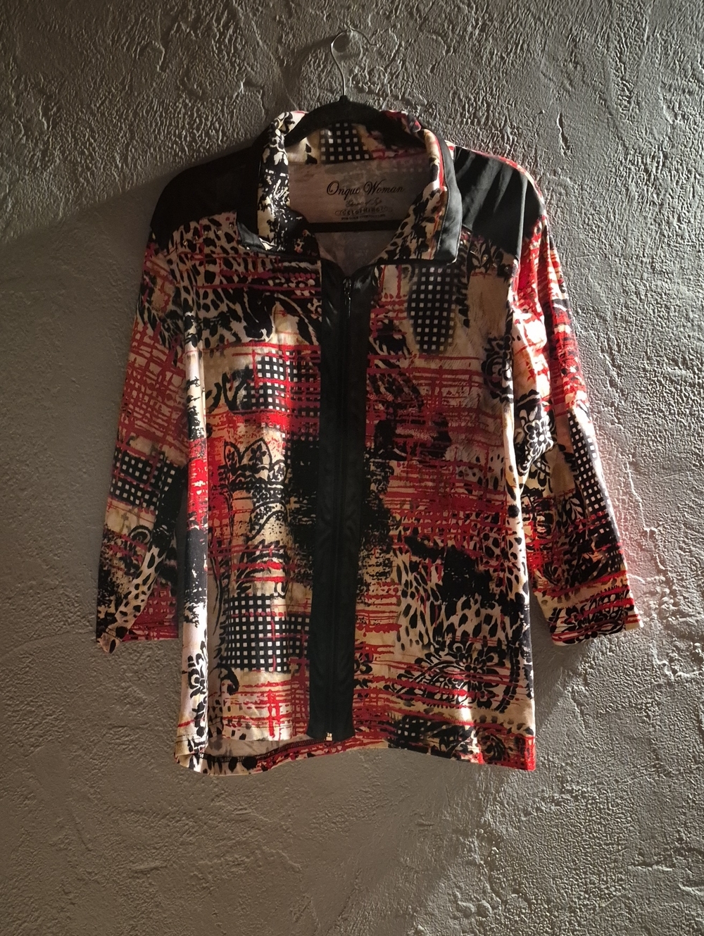 Onque Woman Red Black Cream Patterned Zip Jacket